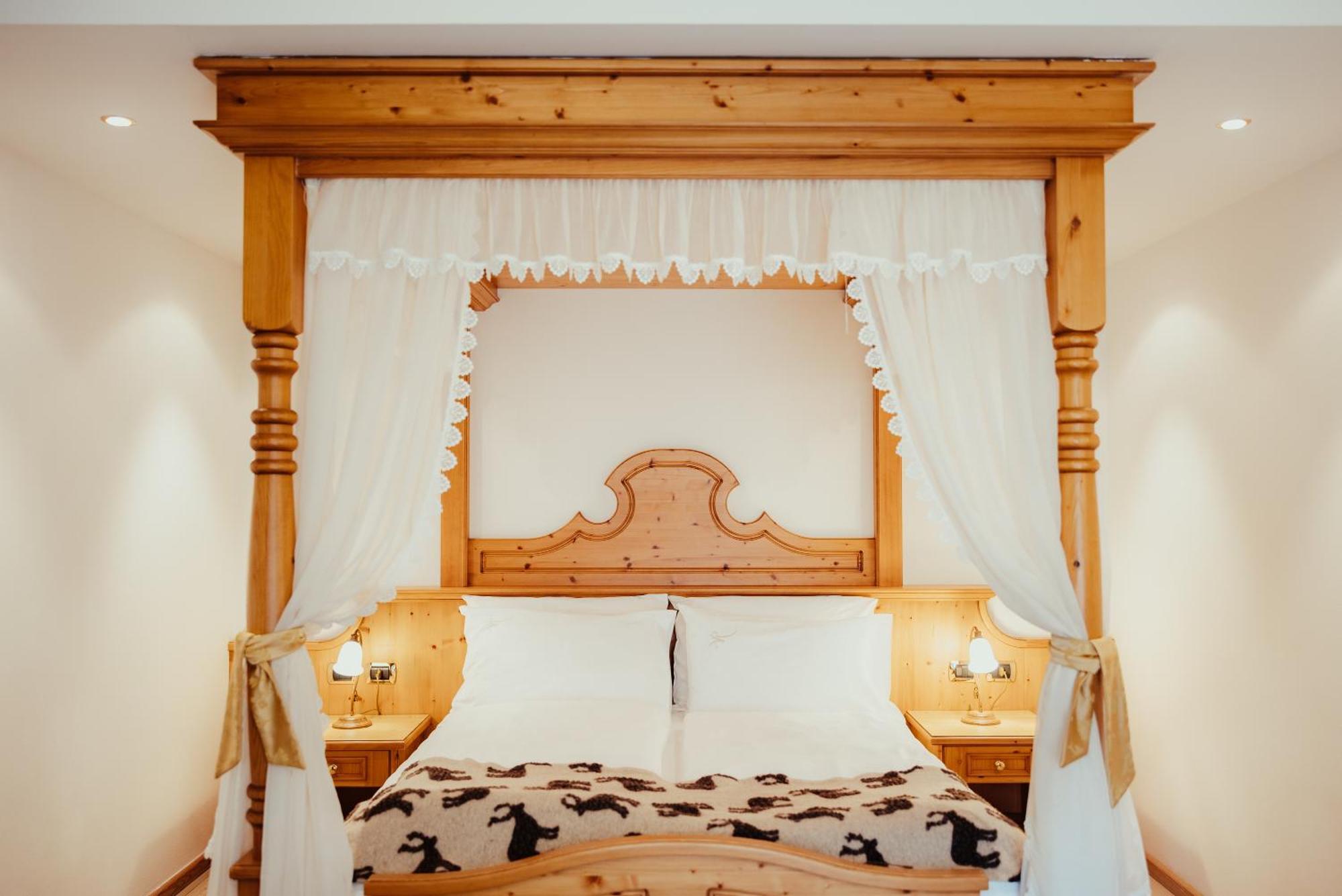 Hotel Alpenrose อารับบา ภายนอก รูปภาพ
